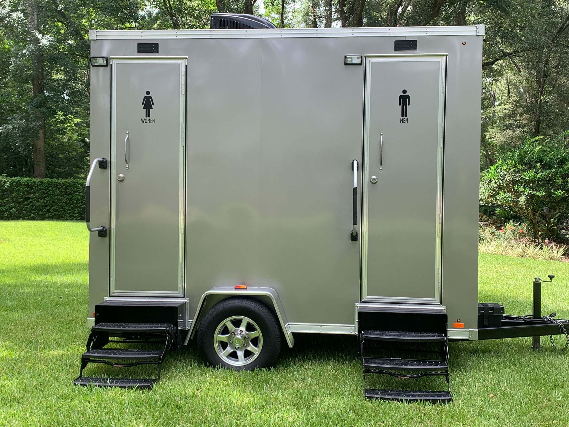 Luxury portable toilet trailer